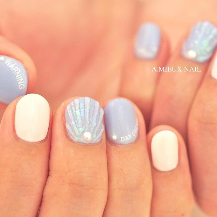 夏はマーメイドネイルがしたい 短い爪でも楽しめるおすすめデザイン特集 ローリエプレス