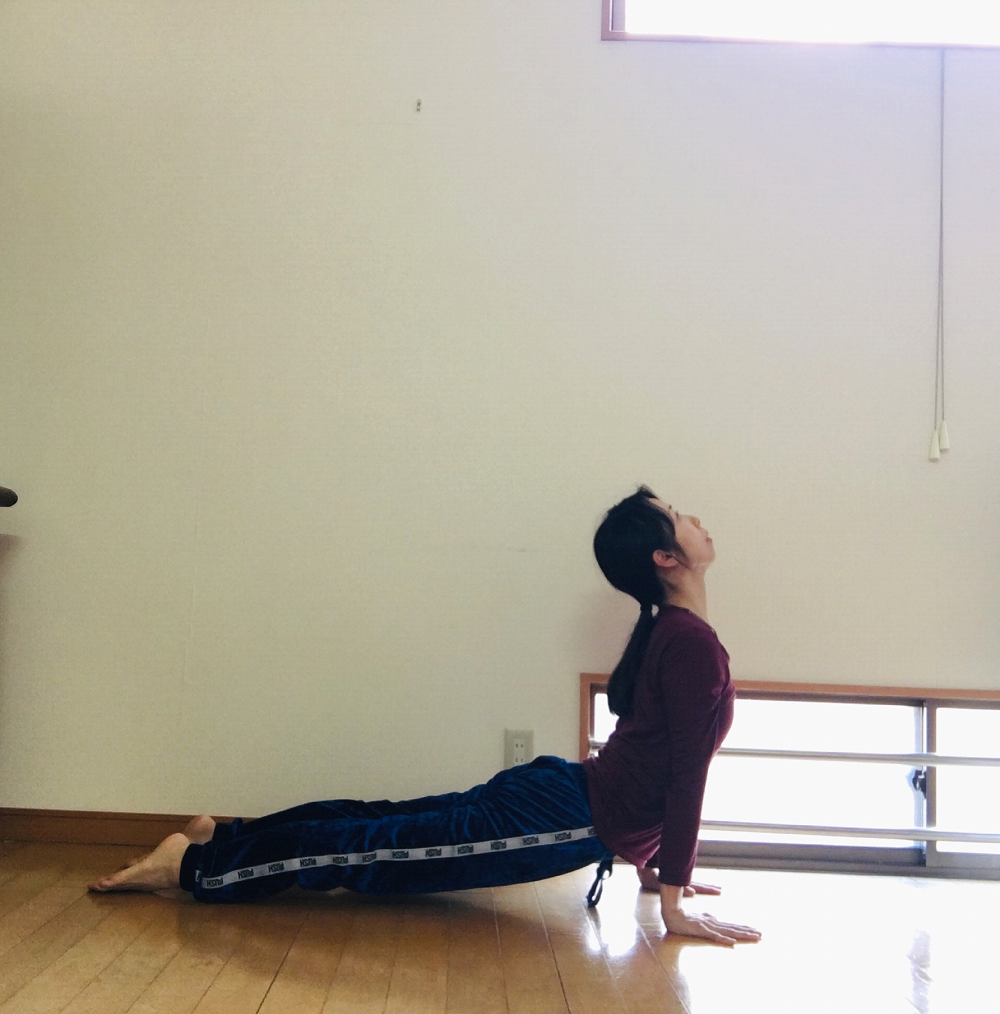 身体がなまってる と感じたらコレ ヨガの太陽礼拝で運動不足の解消に ローリエプレス