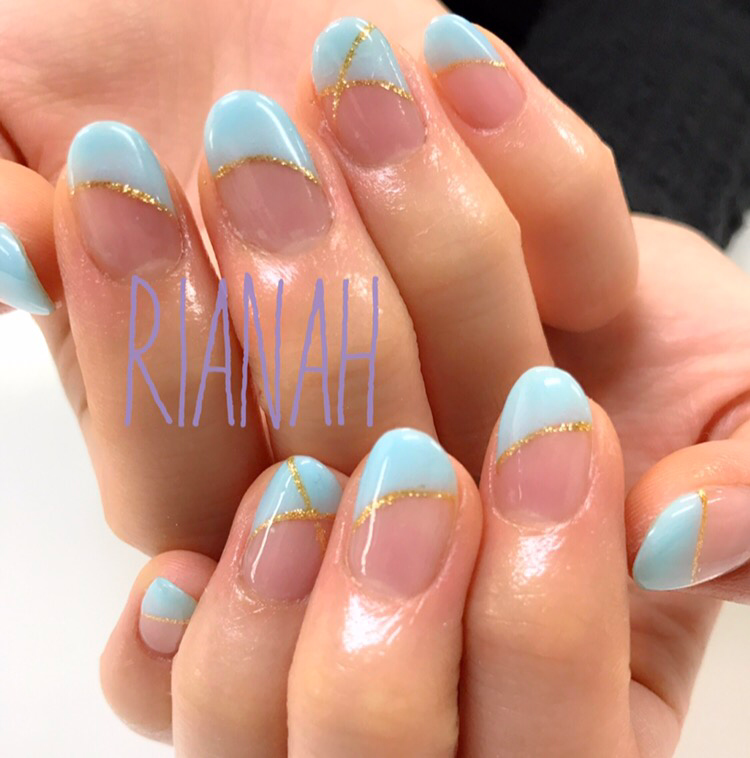 シンプルでかわいい 脱マンネリできる変形フレンチネイルデザイン特集 ローリエプレス シンプルでかわいい 脱マンネリできる変形フレンチネイルデザイン特集 ローリエプレス