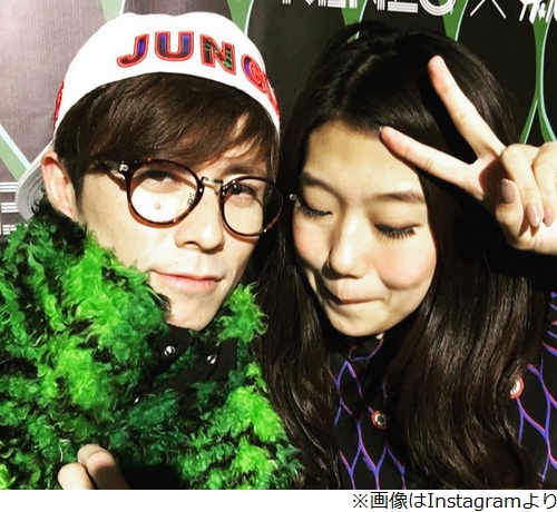 下を向いた横澤夏子 がかわいいと話題に 16年11月3日 エキサイトニュース