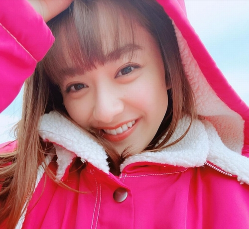 平祐奈 ピンクのベンチコート姿 にカワイイ殺到 年12月25日 エキサイトニュース