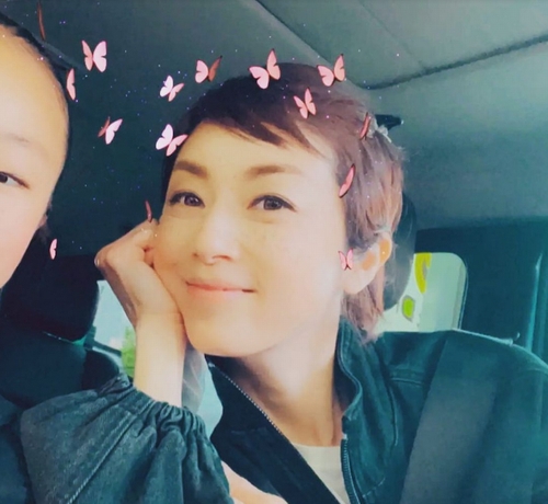 高岡早紀 10歳長女撮影の カワイイワタシ 披露 21年4月12日 エキサイトニュース 高岡早紀 10歳長女撮影の カワイイワタシ 披露 21年4月12日 エキサイトニュース