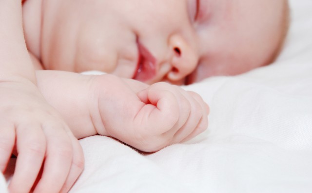 新生児が睡眠中にあげるうなり声 どんな意味がある 15年2月11日 エキサイトニュース