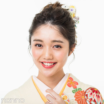 成人式の髪型をぐんと可愛く ロングならアップヘアで清楚に ローリエプレス