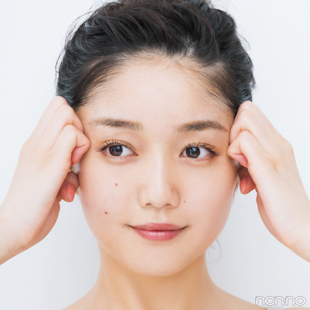 すぐ効果が出る神業 簡単小顔マッサージで 即顔やせを実感する方法 ローリエプレス