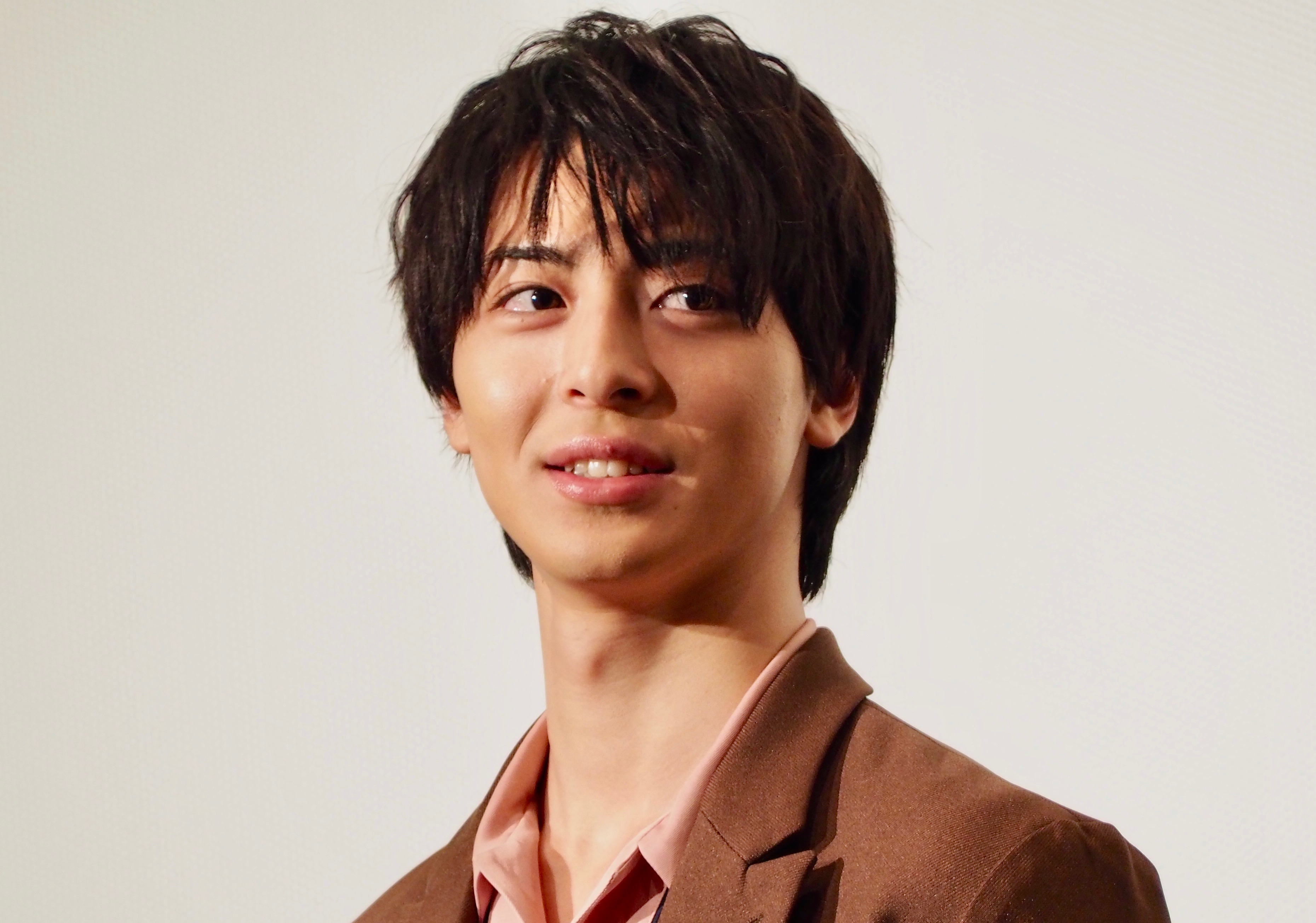 ジャニーズwest小瀧望が 抱きつかれても放置 している意外な人物とは ローリエプレス