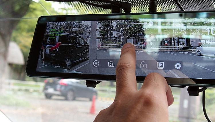 あおり運転対策の新戦力。スマートミラー型ドラレコはどこが便利？ (2019年9月11日) - エキサイトニュース