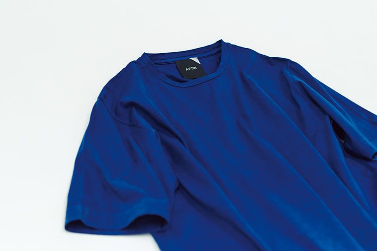 多彩なブルーが周りとの違いを生む 深い 青 の世界にもぐり込む 18年5月9日 エキサイトニュース