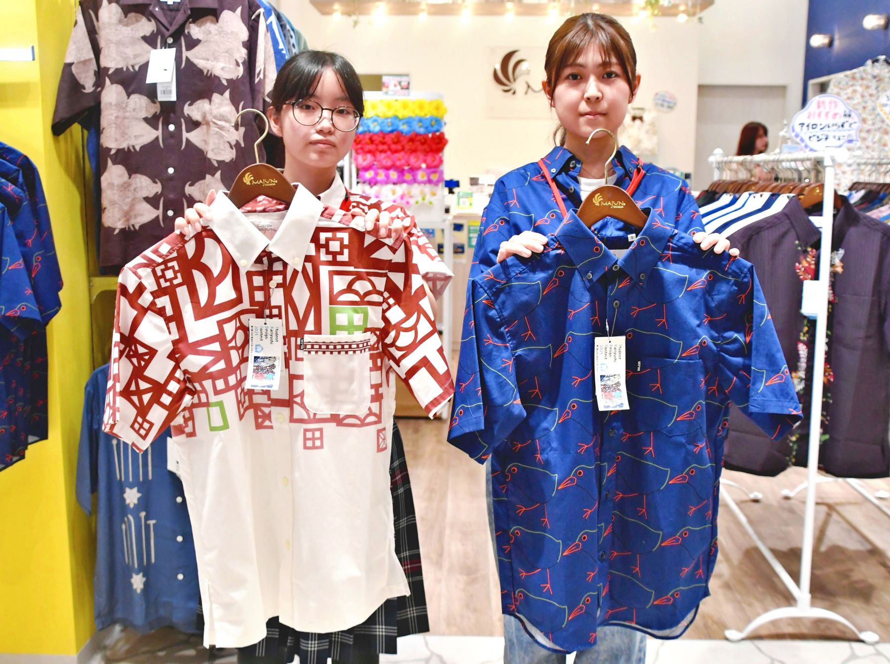 「たくさんの人に着てもらいたい」 高校生デザインのかりゆしウエア販売 2種各300枚限定 - エキサイトニュース