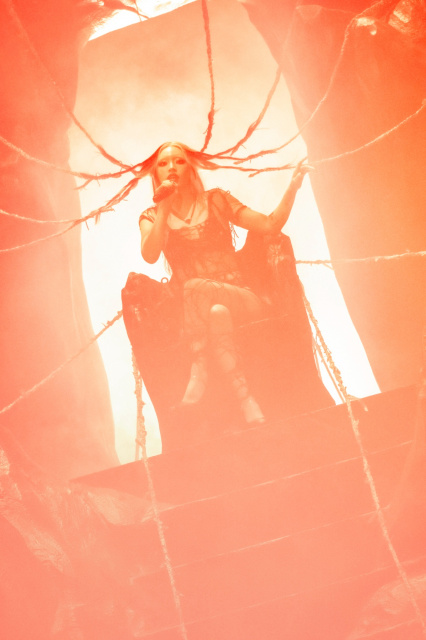 ちゃんみなのアリーナ公演、熱気に満ちた舞台！