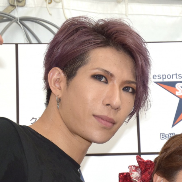 歌広場淳、第2子男児誕生を報告「人間として、エアーベーシストとして、益々精進」 (2021年8月16日) - Vimarsana News