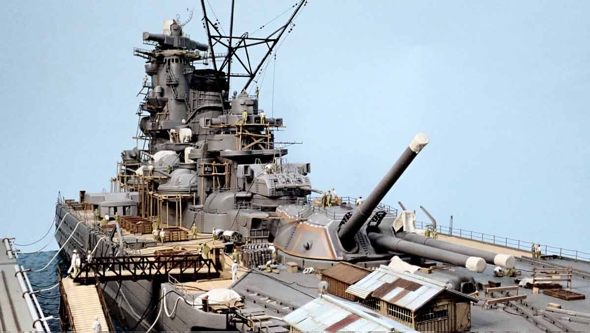 あの有名な写真を立体化 作業中の雰囲気あふれる「艤装中の戦艦大和