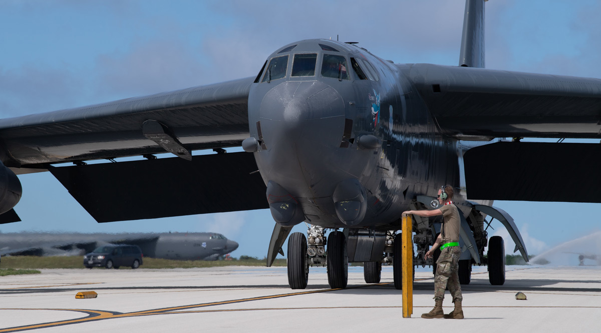 アメリカ空軍b 52爆撃機がグアムに進出 インド太平洋に睨みをきかす 21年4月21日 エキサイトニュース