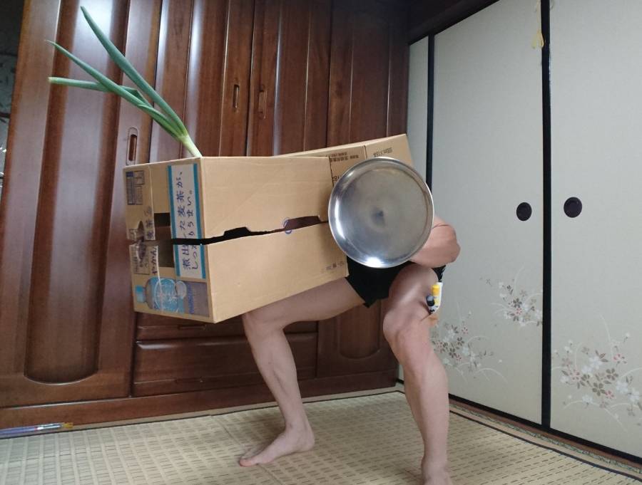 家にあるものでメタルギアrexのコスプレに挑戦 いいセンスだ 21年10月日 エキサイトニュース