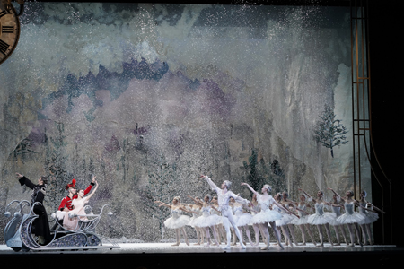 Kバレエ くるみ割り人形 が今年も コロナ禍で作品が果たす役割とは 年12月3日 エキサイトニュース Kバレエ くるみ割り人形 が今年も コロナ禍で作品が果たす役割とは 年12月3日 エキサイトニュース