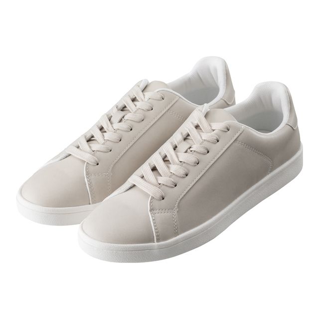 19 ヘビロテ必至 Guで買うべき おしゃれスニーカー 3選 ローリエプレス