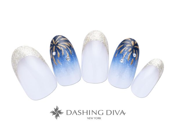 19 大人女子的夏っぽ 海っぽネイルデザインまとめ ローリエプレス