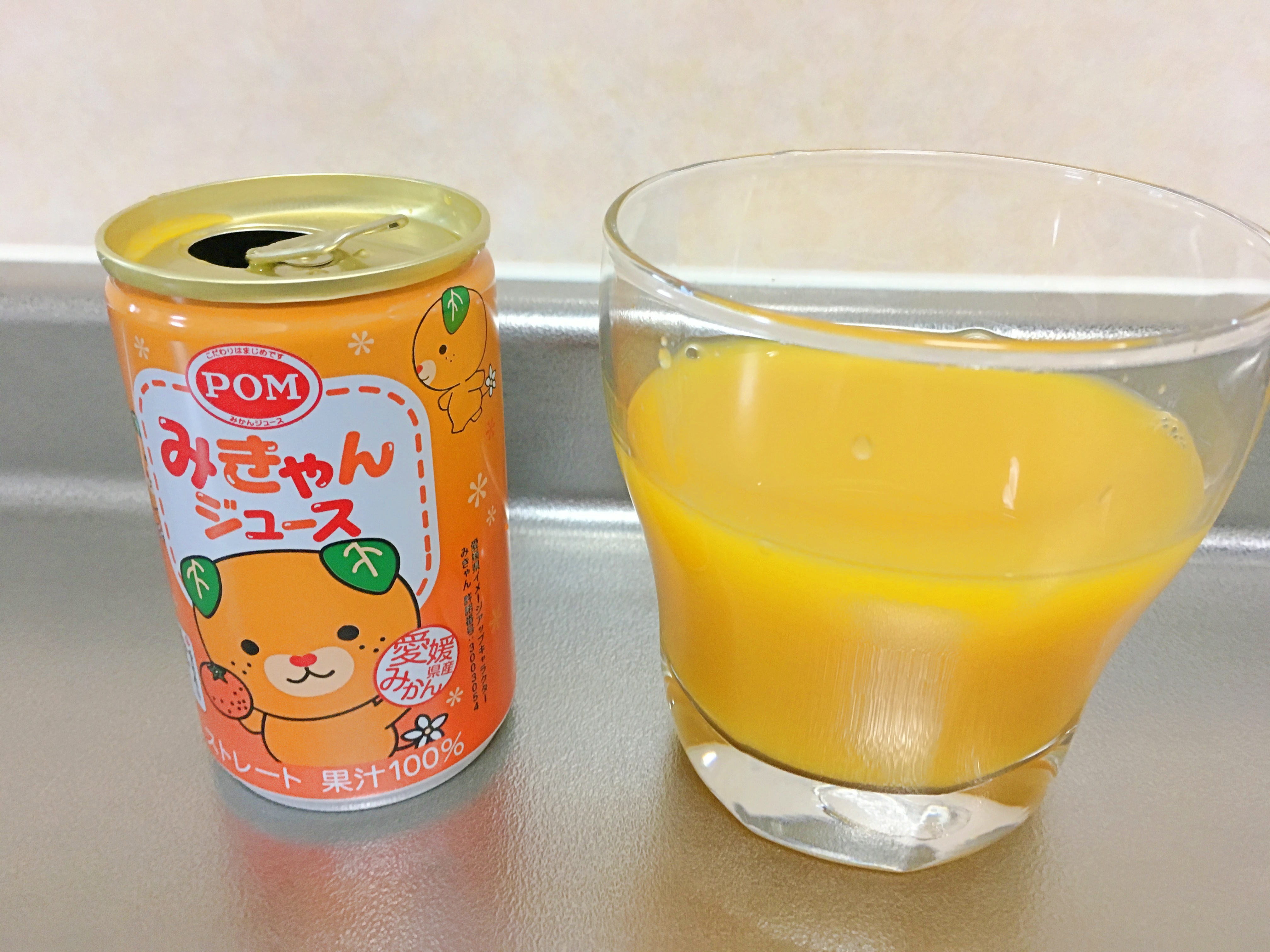 愛媛のお土産 可愛いだけじゃないんです えひめ飲料の みきゃんジュース は愛媛をまるっと楽しめる本格的なお味 買って応援 18年12月27日 エキサイトニュース