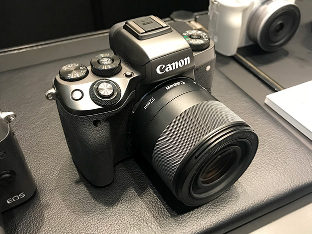 Canon単焦点レンズ EF-M32mm F1.4 STM EFM3214STM