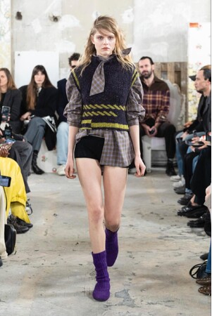 groundsがMeryll Roggeとコラボシューズを発表、9月27日より公式