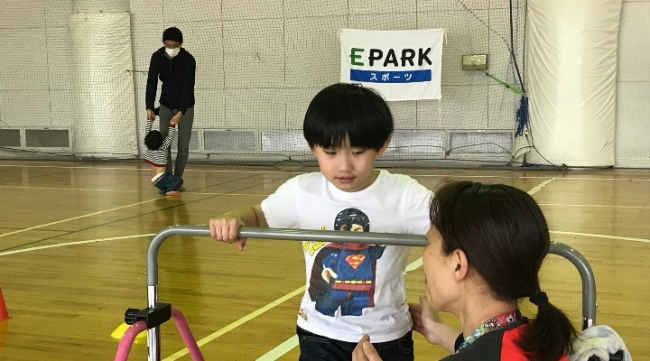 逆上がりが50分でできるようになる 体操教室 トランポリン体験教室開催 19年4月13日 エキサイトニュース