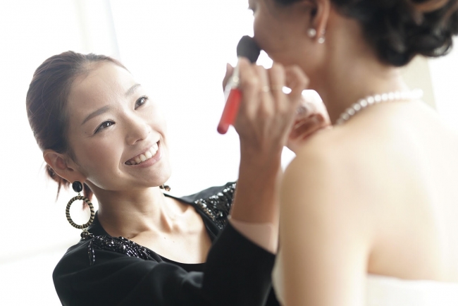 インスタのフォロワー約11万人 花嫁メイクの神 お墨付きの美容師にオーダーしよう 年1月30日 エキサイトニュース 5 5