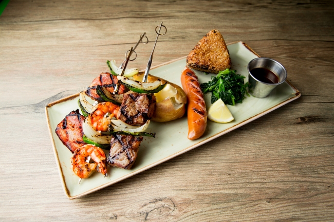 アメリカンレストラン ハードロックカフェ バーベキュー をテーマにした夏のメニューキャンペーン Rock N q 年7月日 エキサイトニュース