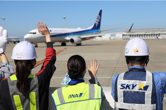 中部国際空港セントレア ａｎａ ｊａｌ ｓｋｙが合同お見送りイベントを開催 年11月1日 エキサイトニュース