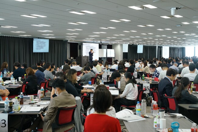 開催レポート】350名の経営者が集結、『頂点への道』講座