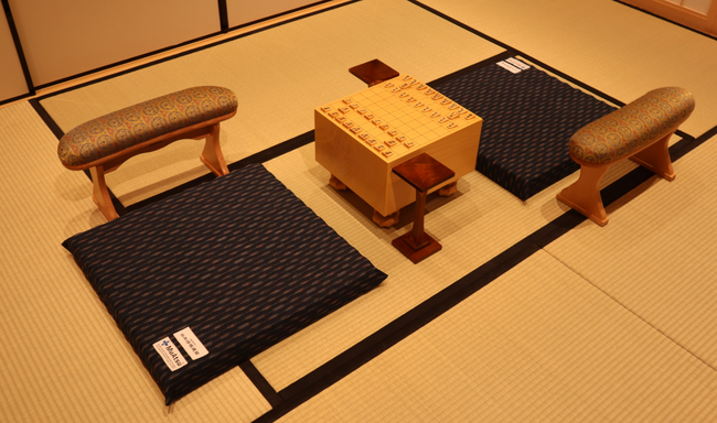 日本将棋連盟×昭和西川 待望のコラボ「対局用ムアツ座布団」 お待たせいたしました！【日本将棋連盟×昭和西川】「対局用ムアツ