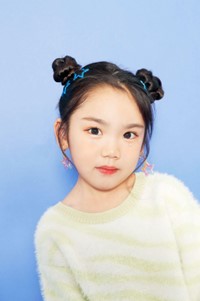 SNS総フォロワー数260万人超え幼稚園生トップインフルエンサーのチビみ