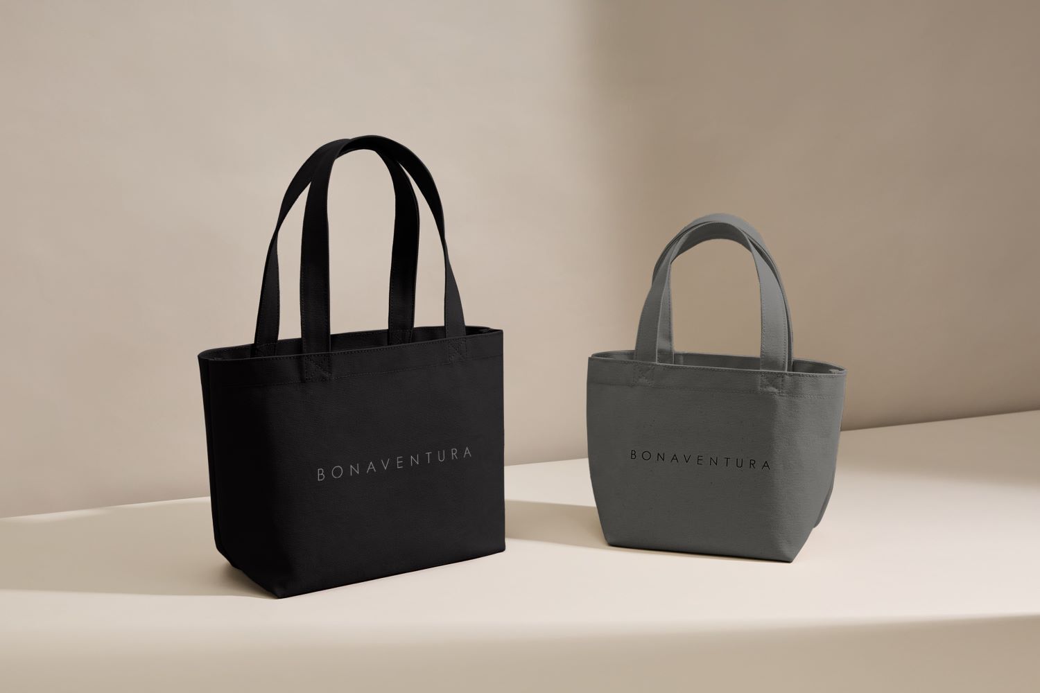 働き方の変化に伴って誕生した、上質なエコバッグ。日本チームの発案で