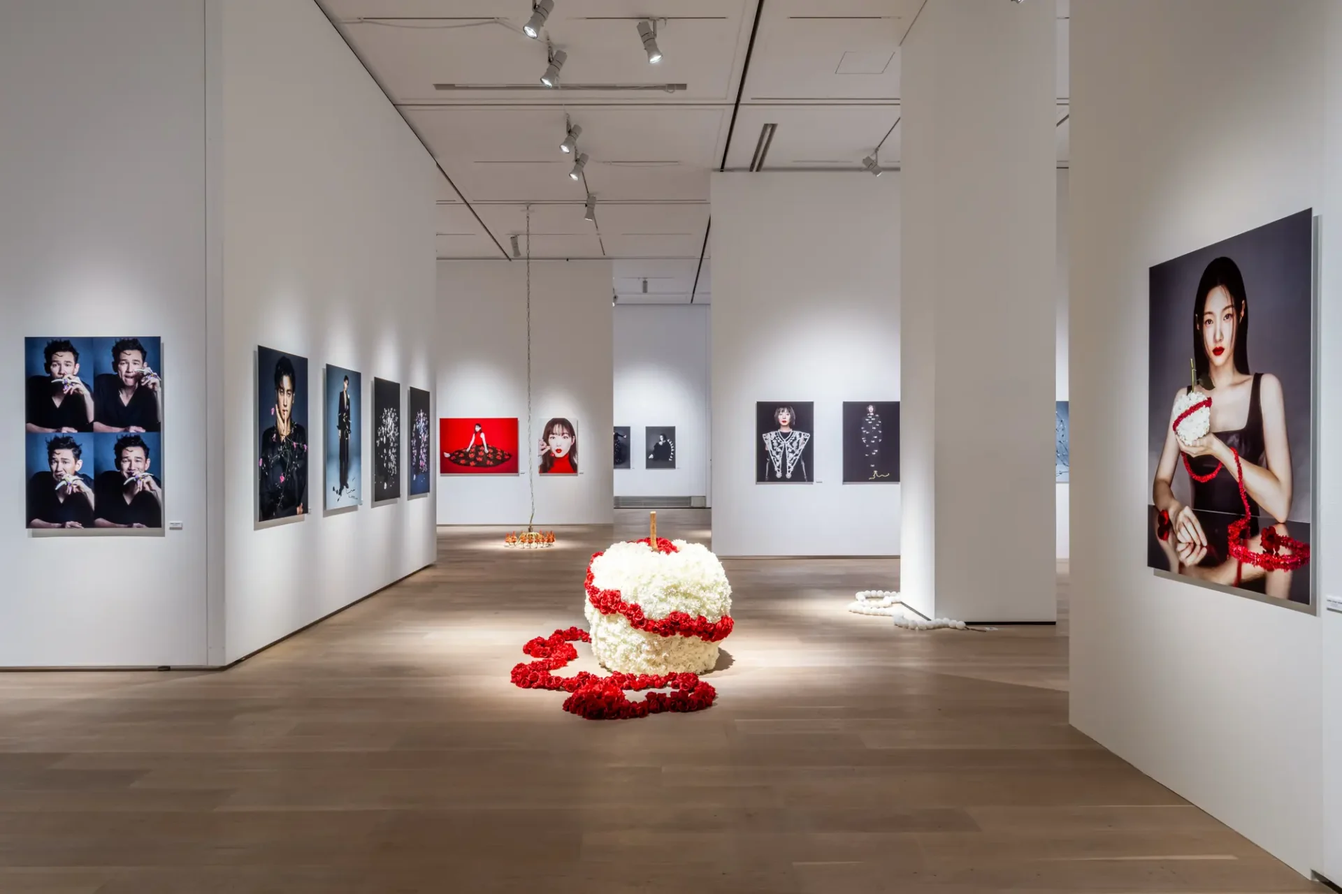 キム・ヨンジュンと吉田ユニによる写真展「Face to face