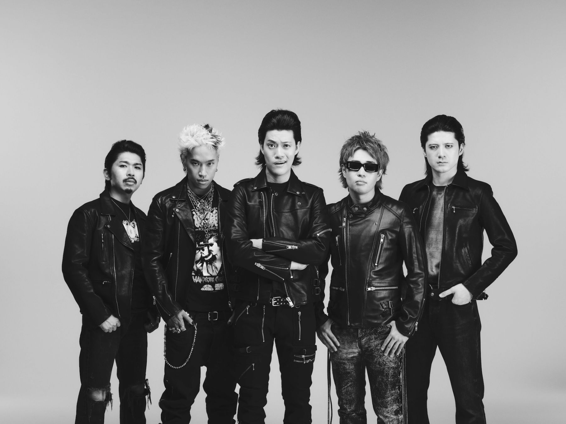 Paleduskのメジャーデビューシングル “HUGs”のCDパッケージが