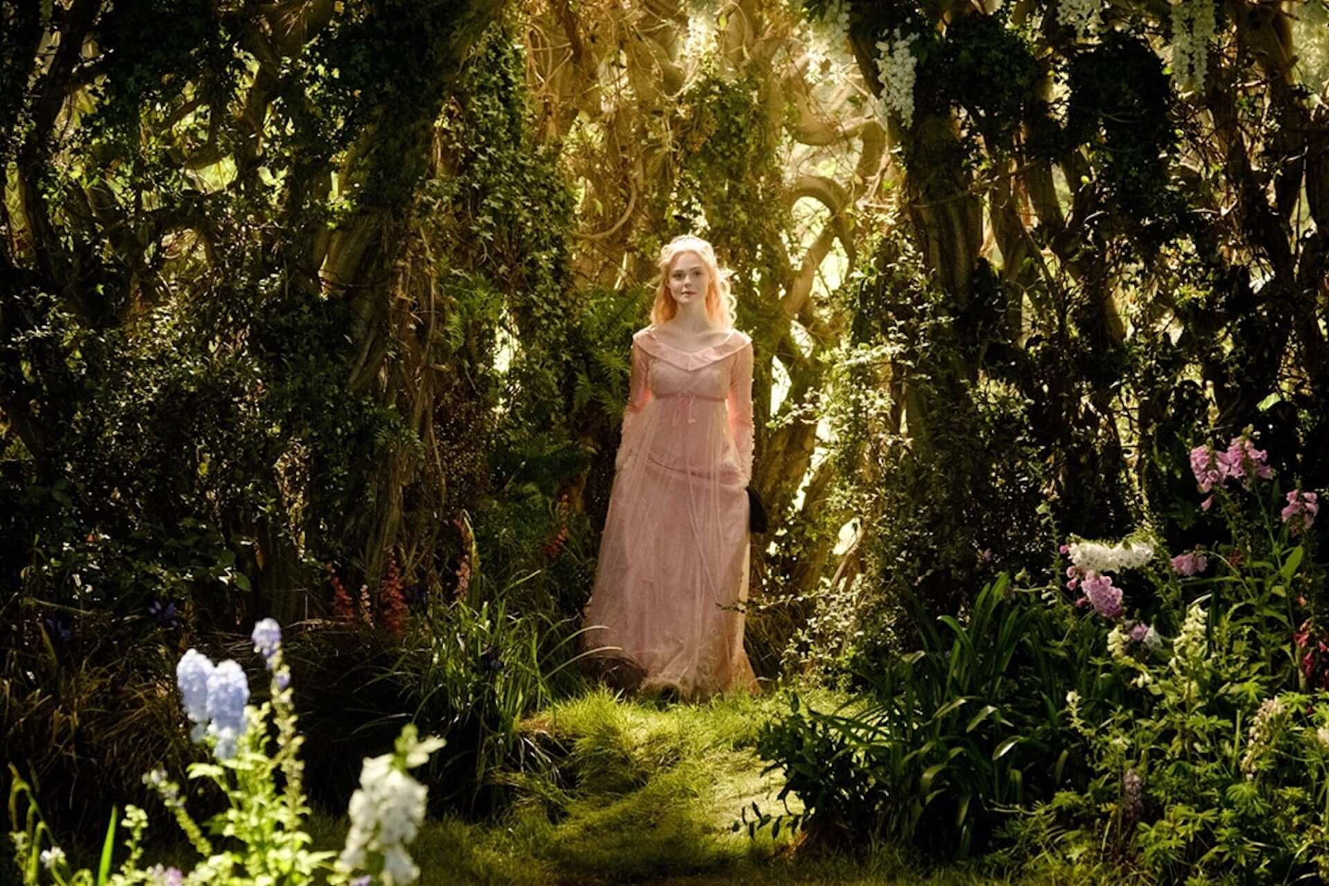 マレフィセント オーロラ姫のピンクドレスが実写に エル ファニングのドレス姿が解禁 19年8月21日 エキサイトニュース