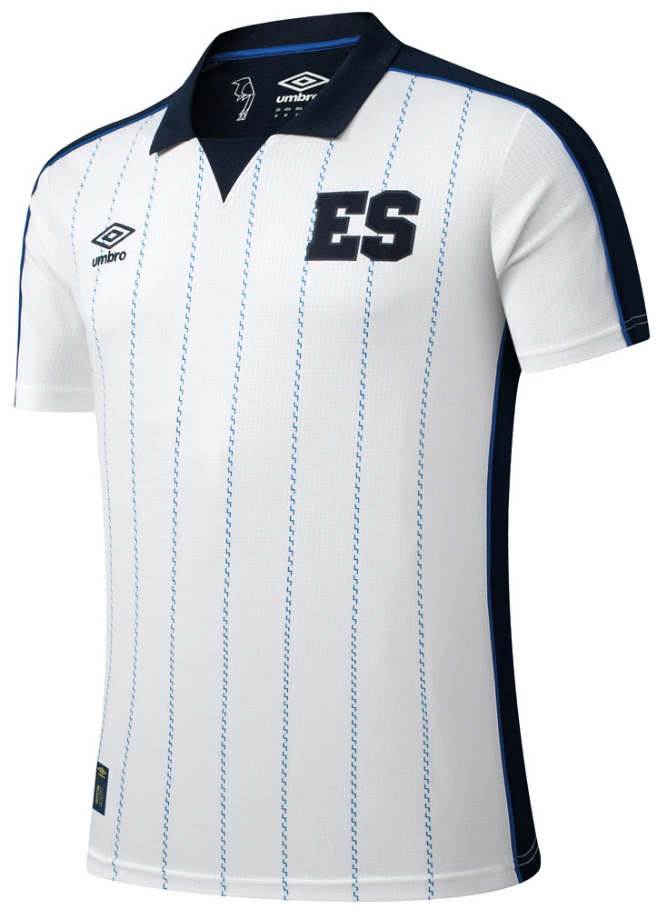 エルサルバドル代表、異例「第4のユニフォーム」が超レトロで