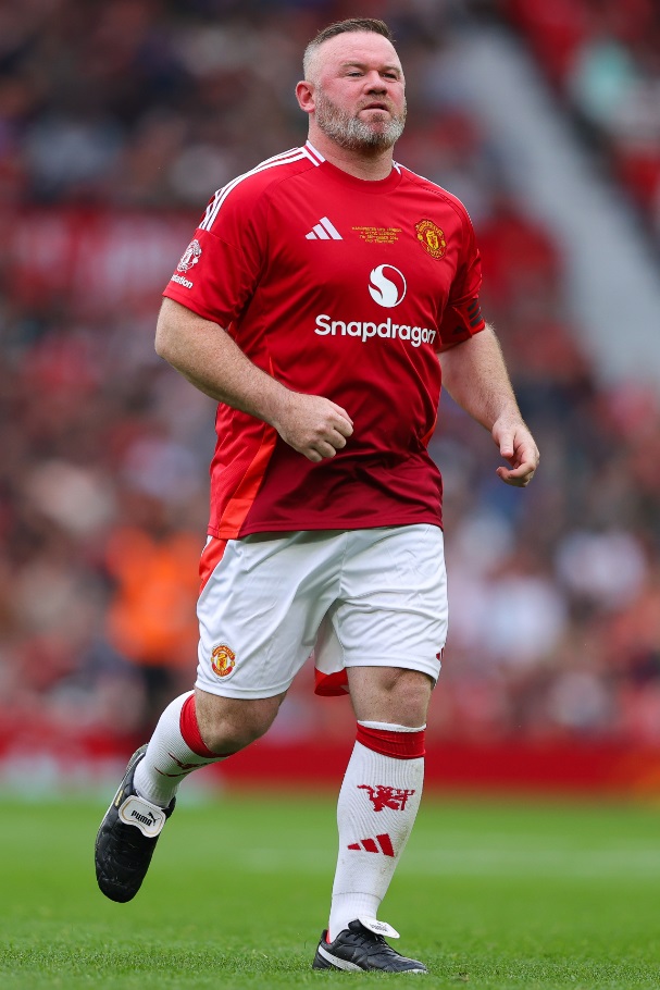 太りすぎが心配される38歳ルーニー、すごいフリーキックを決める (2024 太りすぎが心配される38歳ルーニー、すごいフリーキックを決める (2024