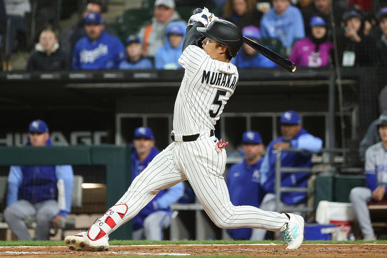 打率.244なのに本塁打20本——離脱中の村上宗隆が手にしたア・リーグ月間
