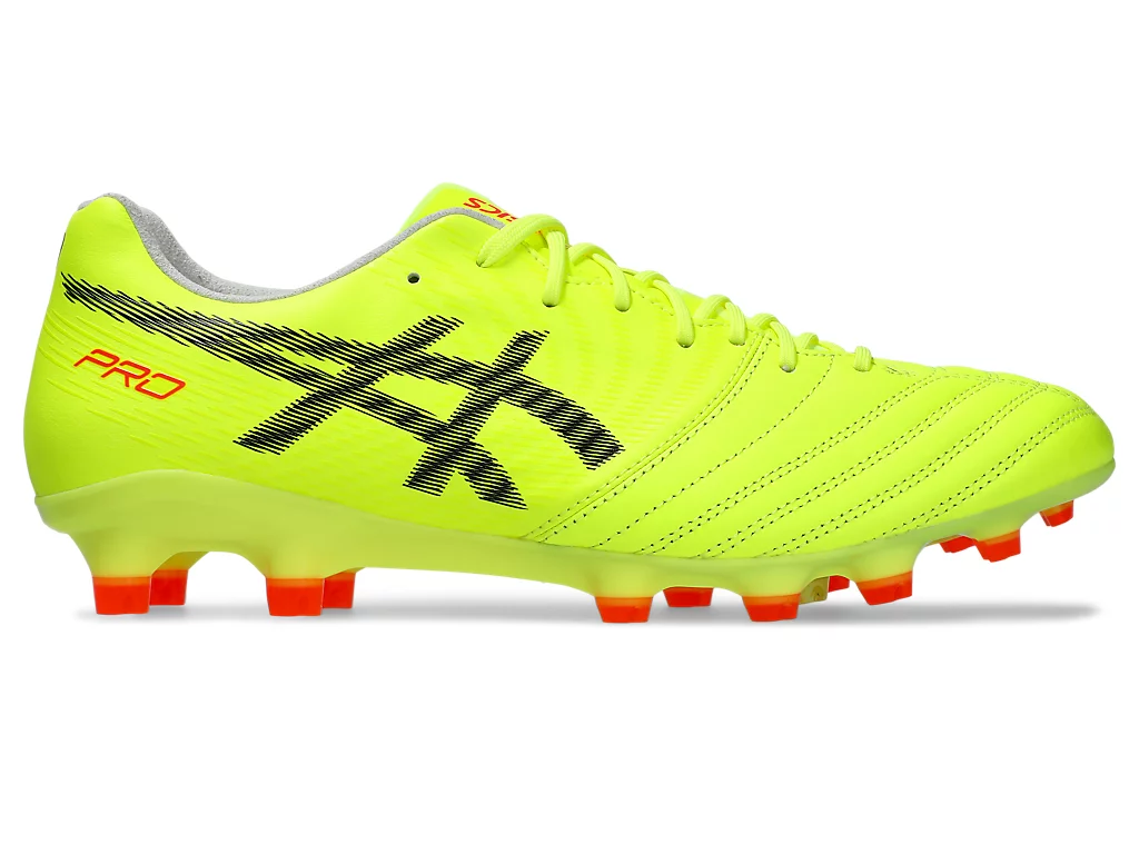 冨安も履く？アシックス、限定スパイク『DSライト X-FLY PRO 2 PARIS