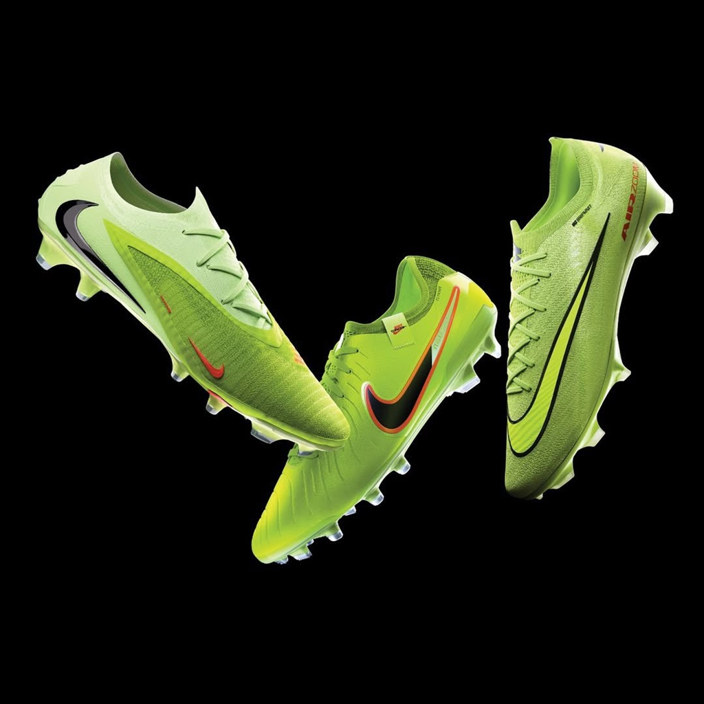 ナイキサッカースパイク　レア　新品 27％OFF！ ナイキ サッカースパイク ジュニア ティエンポ レジェンド10