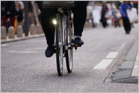自転車の右側通行は 通行禁止違反 で赤キップ 年1月15日 エキサイトニュース