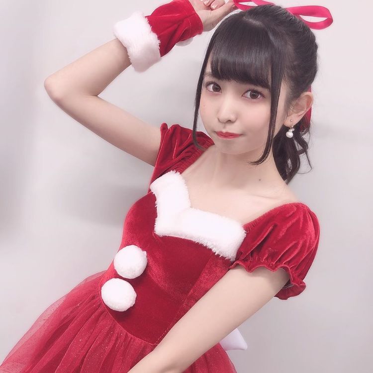 クリスマス インスタ女子のサンタコスプレが可愛すぎ 注目の美少女5選 ローリエプレス