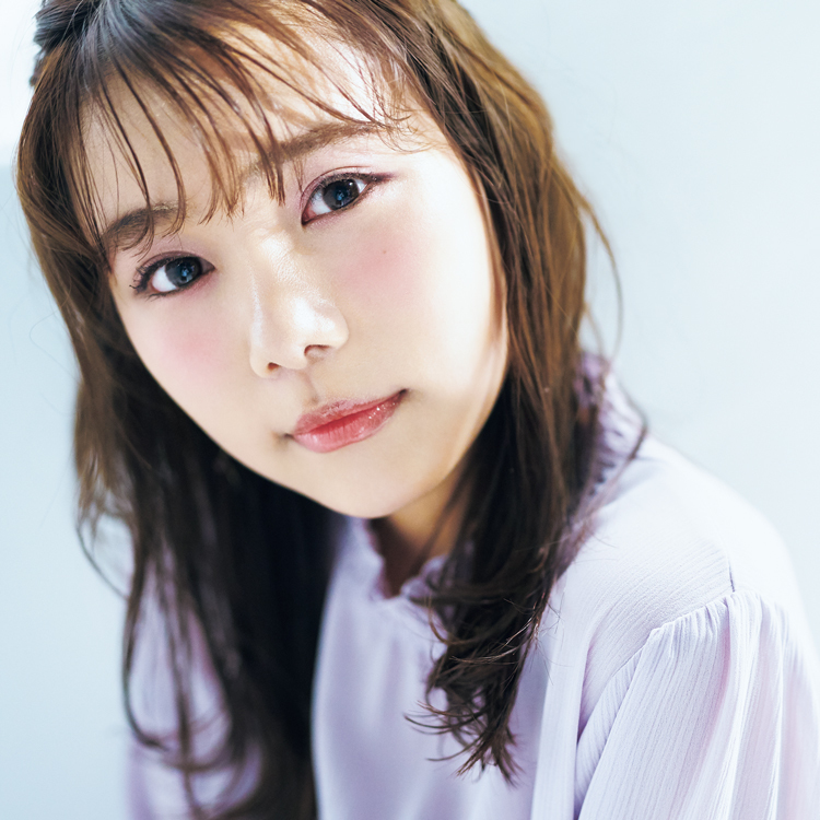 イエベ 青み系メイクが似合わない 常識を覆す 透け感メイクテクニック ローリエプレス