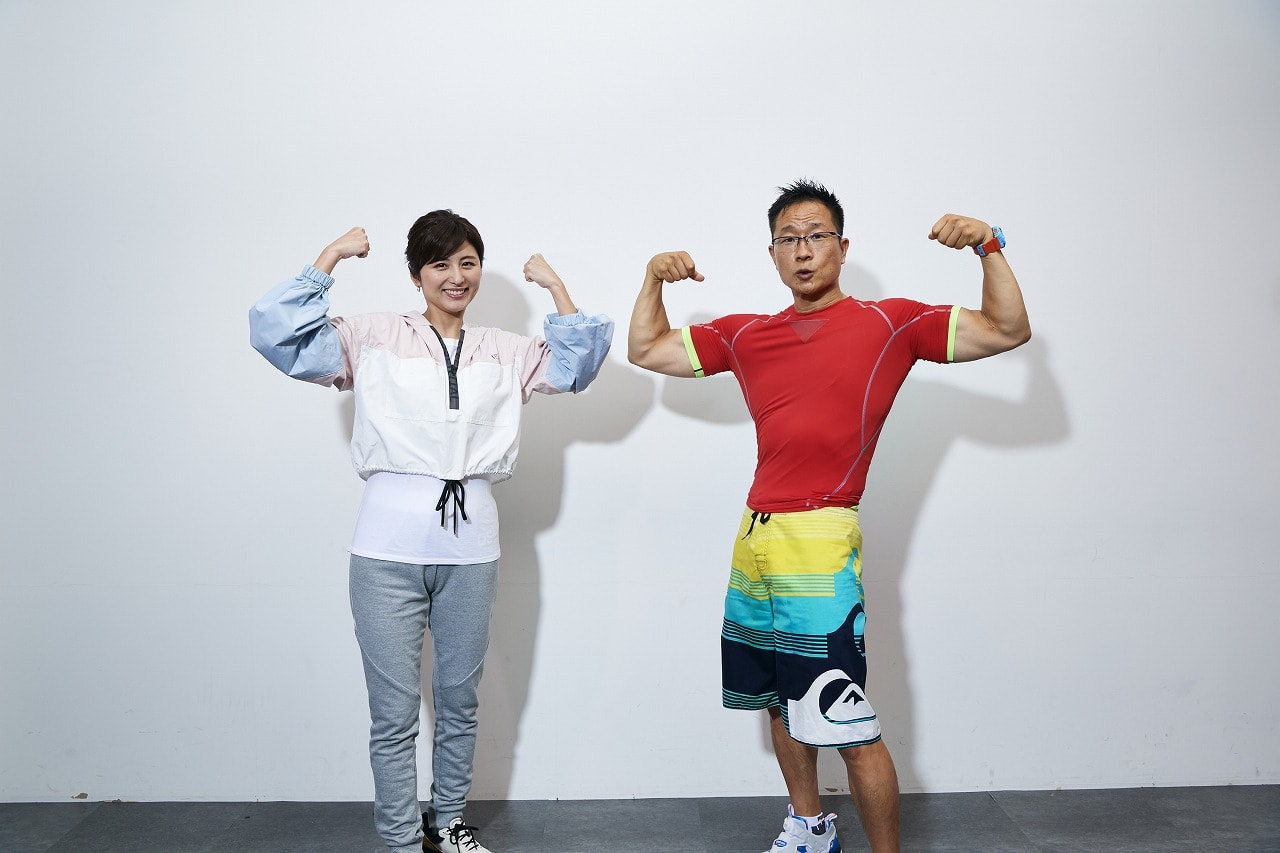 宇賀なつみ キュートなジャージ姿でリフレッシュ体操 水が美味しい 年9月25日 エキサイトニュース