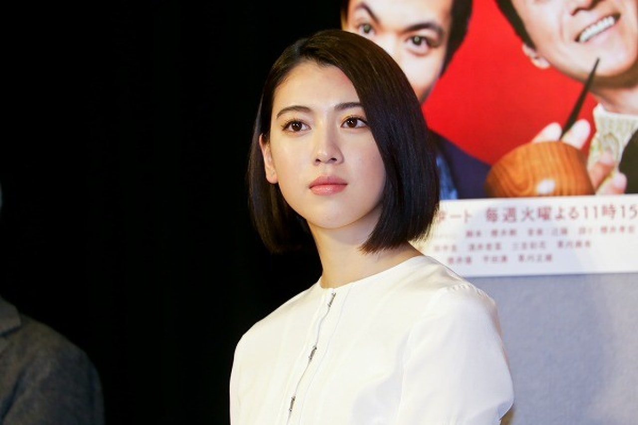 料理女子 三吉彩花の調理シーンに 実は料理下手なのでは と指摘 黒いネイルも物議 年10月28日 エキサイトニュース