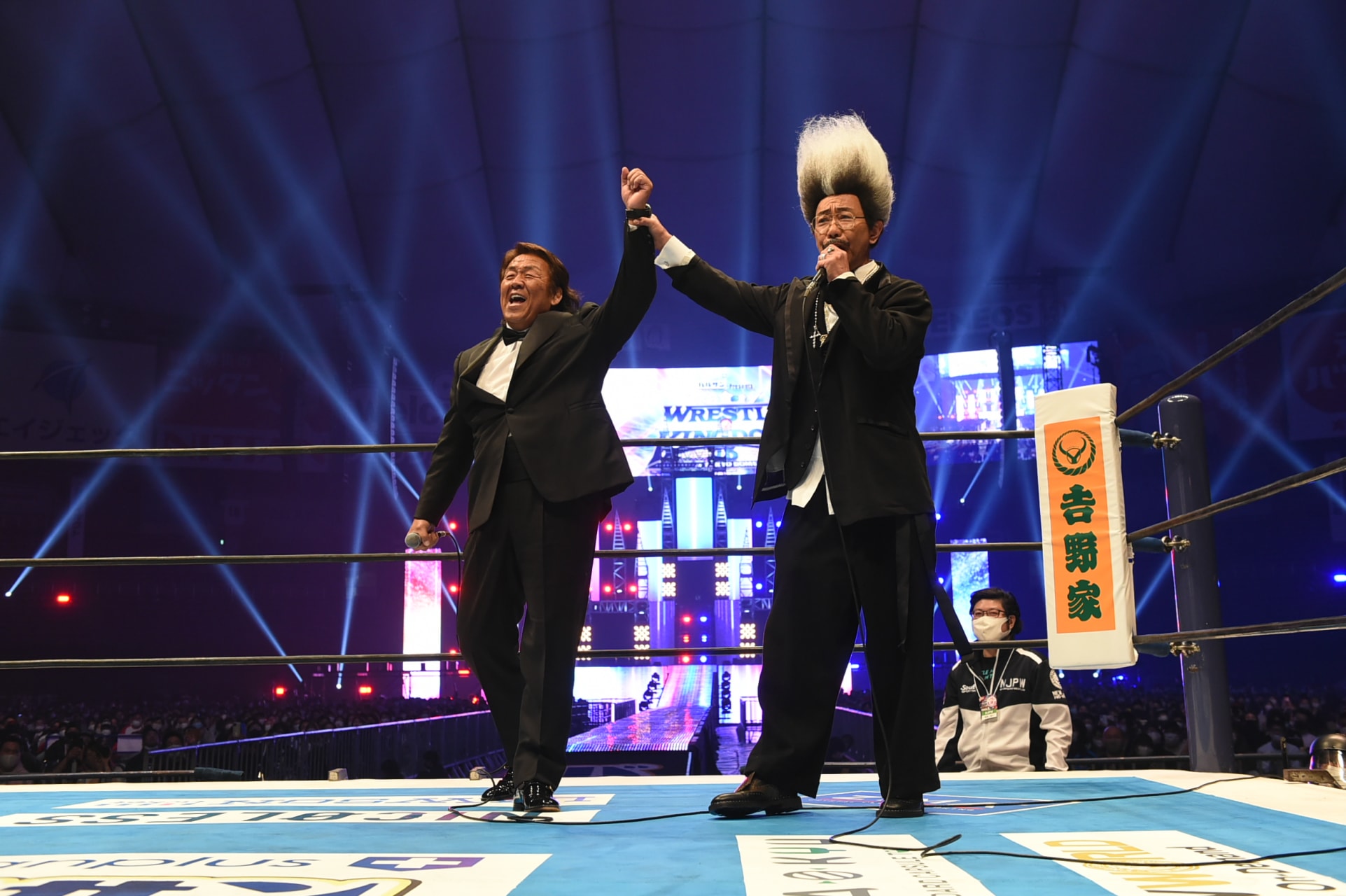 ドン キナシこと木梨憲武と新日本ドーム大会のコラボは大成功 長州力 飛ぶぞ 21年1月9日 エキサイトニュース