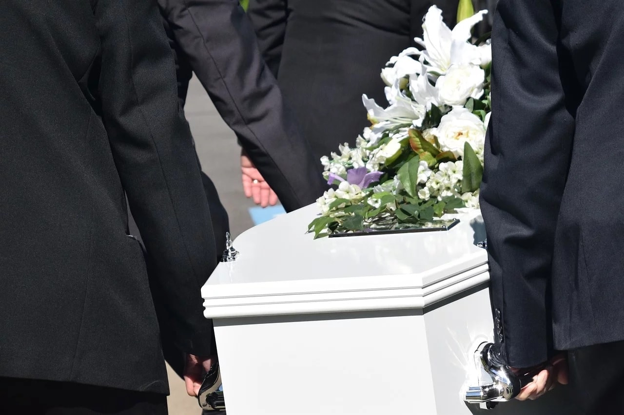 49歳男 葬儀で歳女性の遺体と性行為 母親は目の前で見せつけられ悲鳴 21年1月21日 エキサイトニュース