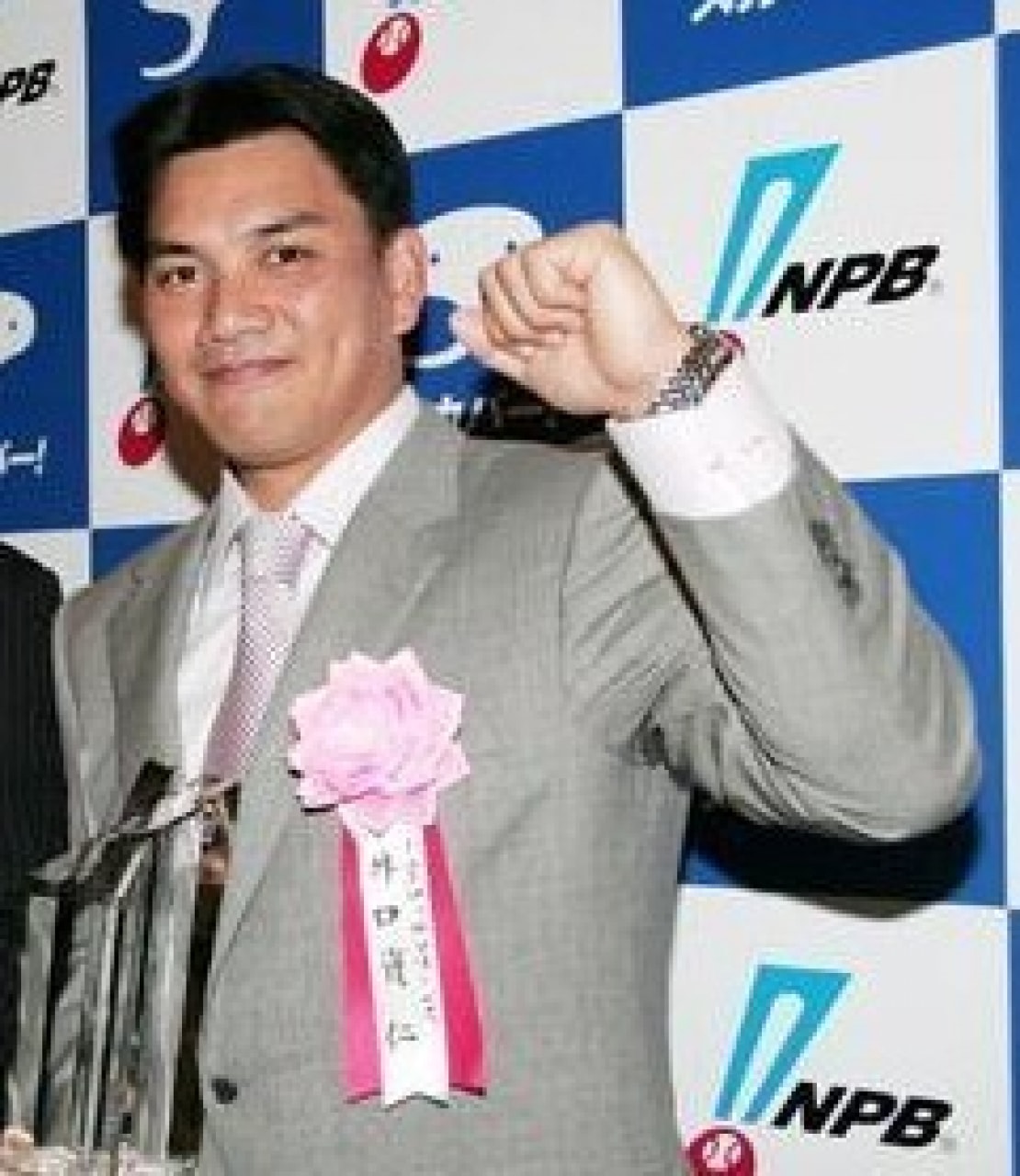 松中氏招へいのロッテに ダイエーみたいなやり方だ の声 井口 鳥越らライバル球団obの入閣相次ぐワケは 21年1月日 エキサイトニュース