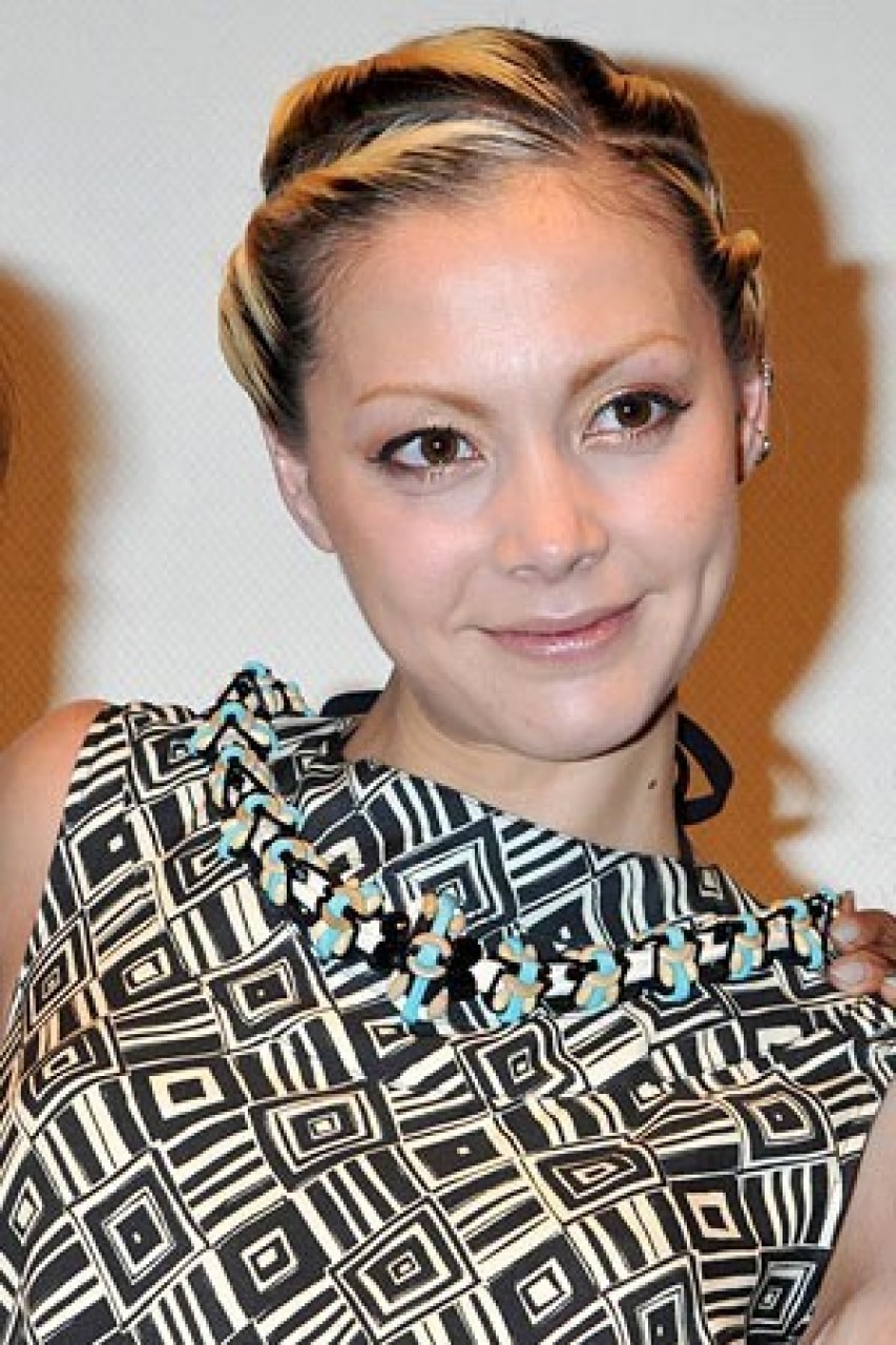 土屋アンナにパクリ疑惑 大絶賛された 鬼滅 イラストが騒動に 投稿削除も波紋広がる 21年4月8日 エキサイトニュース