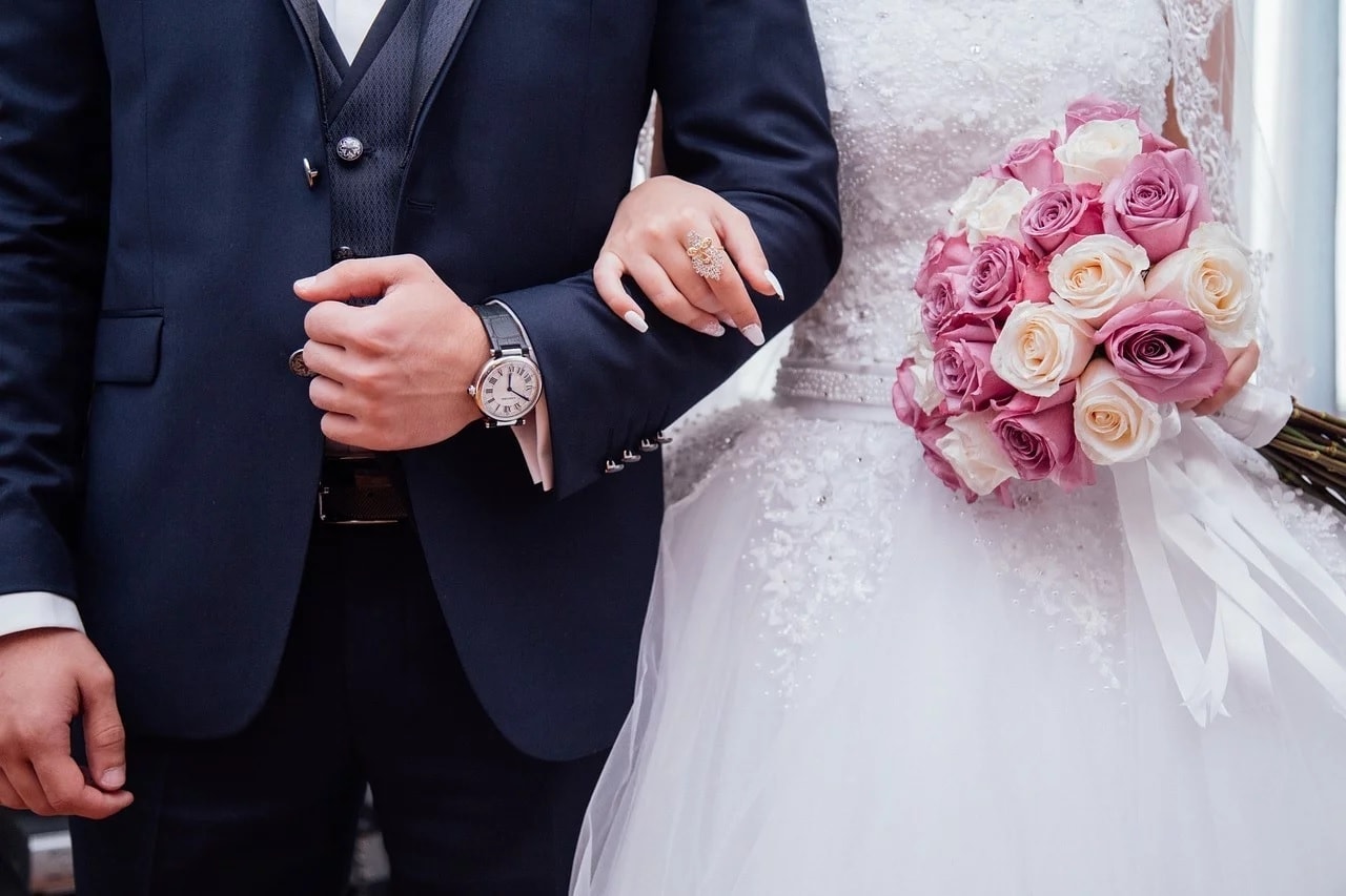 花嫁の友人に性的暴行 結婚式当日に花婿が逮捕される事態に発展 花嫁の対応に驚きの声も 21年5月16日 エキサイトニュース